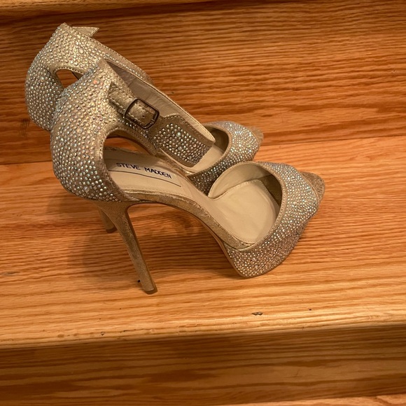 🌸 Steve Madden Pre Loved Carrie Beaded Heels w/ Ankle Strap Platforms Size 8.5 - Picture 6 of 15